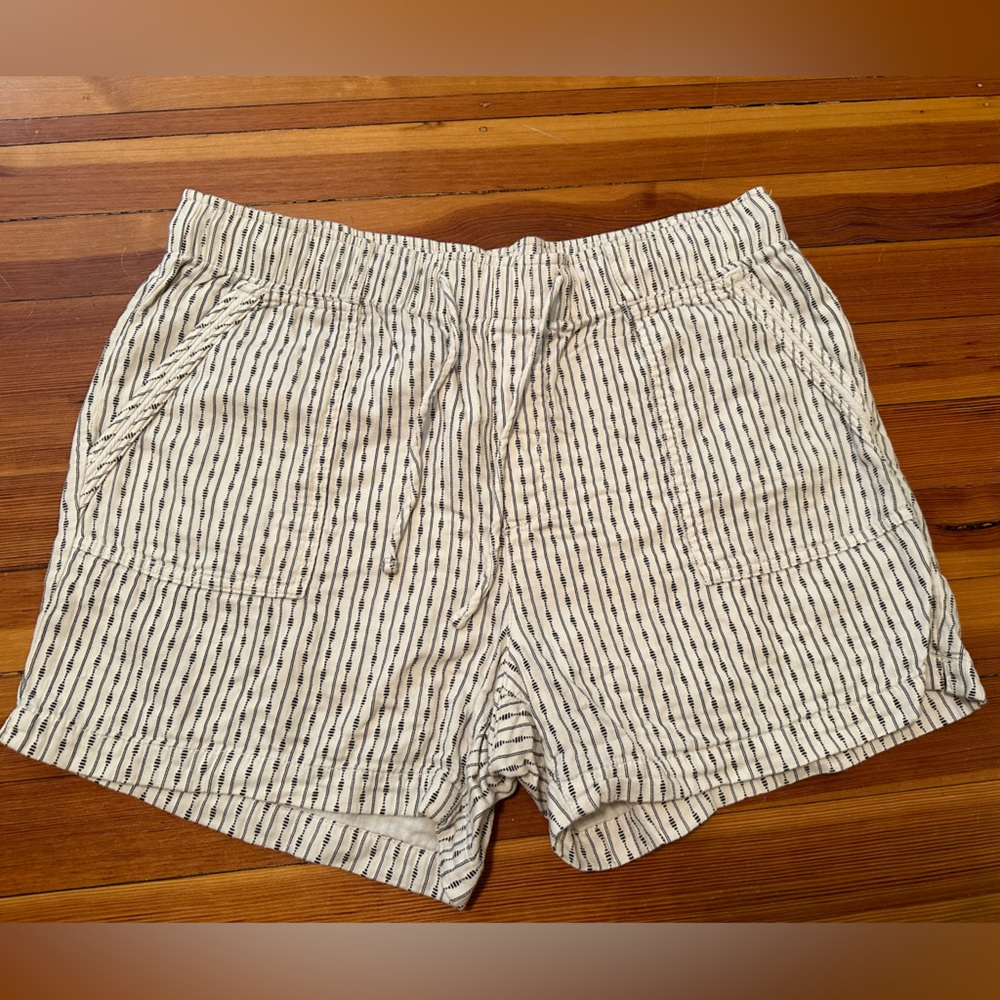 Old Navy Linen Shorts